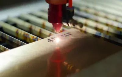 Faszination Lasertechnik: Schnitt und Gravur auf höchstem Niveau